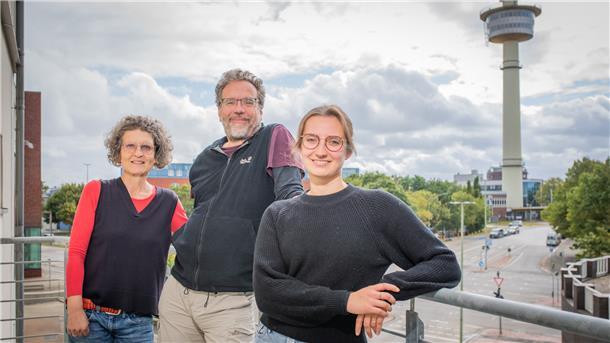 Ausstatterin Monika Frenz, Regisseur Kay Neumann und Dramaturgin Elisabeth Kerschbaume
