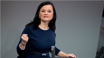 Gitta Connemann erzählt während der Organspende-Debatte vom Schicksal eines Mitarbeiters.