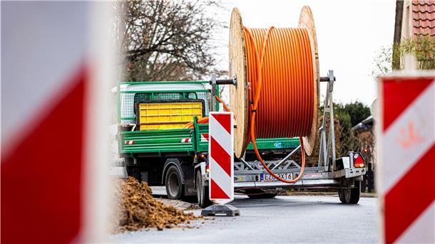 Glasfaserleitungen sorgen für schnelles Internet, auch auf dem Land. Die Verwaltung der Gemeinde Hagen will den Breitbandausbau nun vorantreiben und vier Millionen Euro in den Haushalt einstellen.