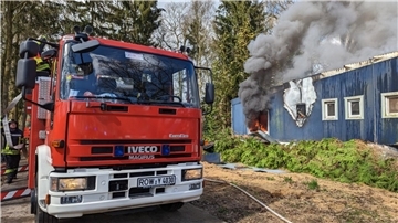 Gleich zwei Mal brennt am Donnerstag ein Bäckereigebäude in Borchel.
