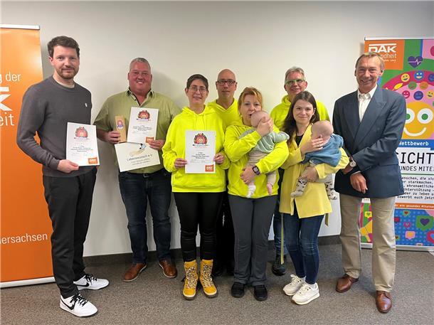 Menschen Gruppenfoto Preisverleihung