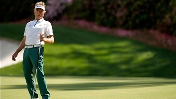 Golf-Routinier Bernhard Langer unterläuft in Augusta ein folgenschwerer Patzer.
