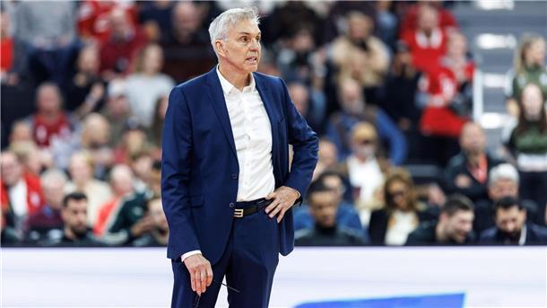 Bayern-Basketballer verlieren bei Titelverteidiger Athen Gordon Herbert lag mit Bayern in Athen nie in Führung.