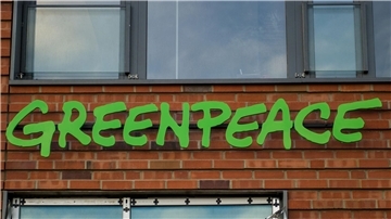 Greenpeace fordert: Emissionen einsparen, statt sie anschließend wieder einzufangen.