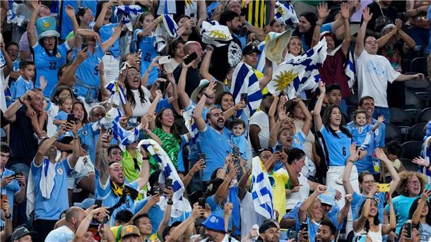 Uruguay schlägt Brasilien im Copa-Viertelfinale Große Freude auf der Tribüne nach dem Erfolg.