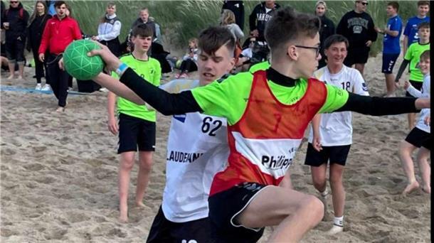 HSG Unterweser beim Beachhandball