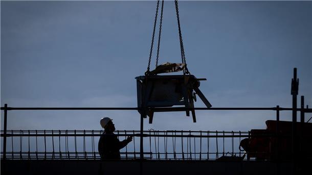 Wirtschaftsforscher: Licht am Ende des Konjunkturtunnels Große Sprünge trauen die Experten der deutschen Wirtschaft in diesem Jahr weiterhin nicht zu.