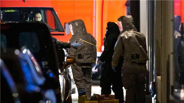 Terrorverdacht Castrop-Rauxel: Ein Verdächtiger entlassen Großeinsatz in Castrop-Rauxel: Die zwei festgenommenen Männer sollen versucht haben, an Giftstoffe zu kommen, um Menschen zu töten.