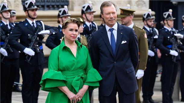 Großherzog Henri ernennt seinen Sohn zum Stellvertreter Großherzog Henri (69) - hier mit seiner Frau Maria Teresa von Luxemburg - will seinen Sohn Guillaume (42) zum Stellvertreter ernennen. (Archivbild)