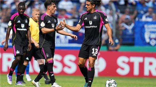 HSV verhindert gerade noch Pokal-Aus in Pirmasens Guilherme Ramos (r.) rettete den HSV in die Verlängerung