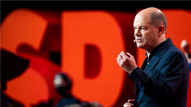 Gut durch die Krise dank „Doppelwumms“? Experten sehen in den Gegenmaßnahmen der Scholz-Regierung zumindest einen stabilisierenden Faktor.