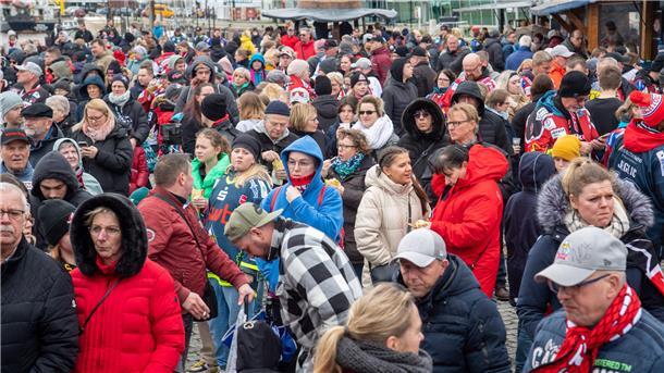 Sechs Spieler verlassen die Fischtown Pinguins - der Abschied in Bildern Gut was los im Schaufenster Fischereihafen.