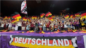 Gute Stimmung unter den Deutschland-Fans - aber nur vor dem Spiel.