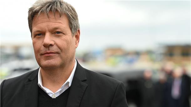 Habeck beginnt Tour durch Norddeutschland Habeck reist durch Norddeutschland.