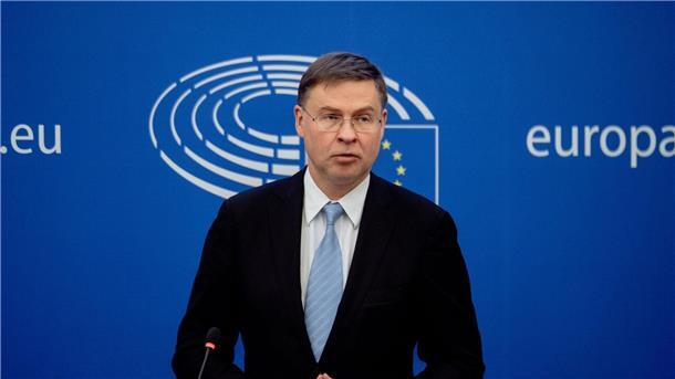 „Hätten wir beide Optionen - Euro-Bargeld und einen digitalen Euro -, so könnten alle frei wählen, wie sie bezahlen möchten“: Valdis Dombrovskis.