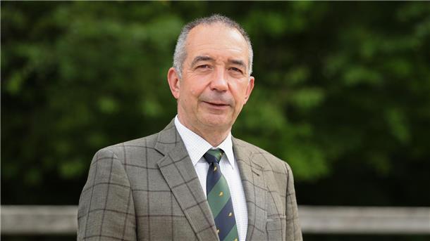 Nach Verbands-Defizit: Reiter-Präsident Erbel zurückgetreten Hans-Joachim Erbel ist als FN-Präsident zurückgetreten.
