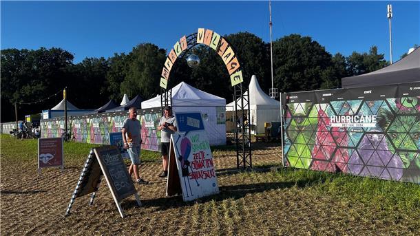 Hurricane-Liveticker: Ein Wahnsinns-Festival geht zu Ende Hanseatic Help findet ihr im Impact Village.