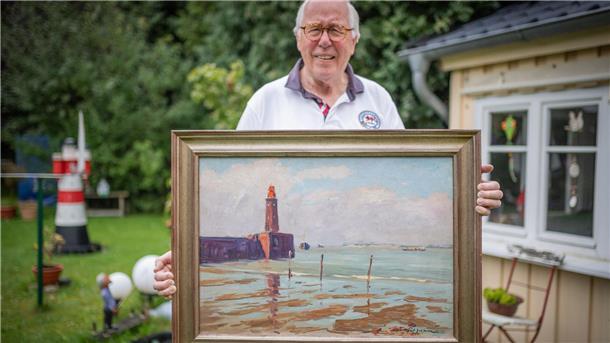 Heino Brockhage mit Bild von Paul Ernst Wilke