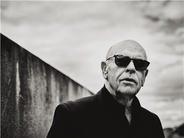 Helmut Debus, Songpoet der niederdeutschen Sprache, arbeitet an einem neuen Album. Einige neue Songs wird er bei seinem Konzert am 11. Januar im Braker Centraltheater vorstellen.
