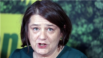 Henrike Müller soll nach Moosdorfs Rücktritt Umweltsenatorin werden Henrike Müller (Grüne) soll neue Senatorin für Umwelt, Klima und Wissenschaft in Bremen werden. Sie folgt auf Kathrin Moosdorf, die Anfang Oktober zurückgetreten war. Foto: Strangmann/dpa