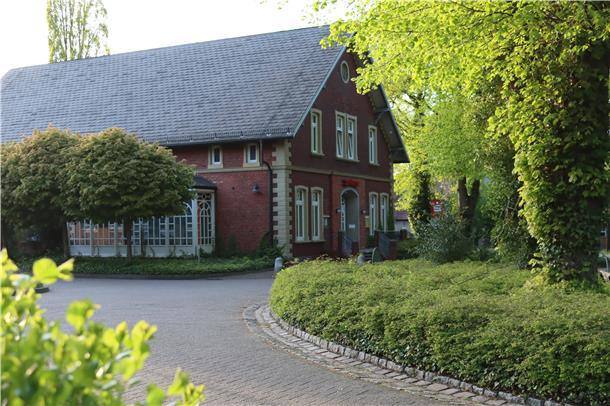 Herzstück des Brinkplatzes ist das ehemalige Sparkassengebäude. Was dort passiert, hat Einfluss auf die Gestaltung des Außenbereichs.