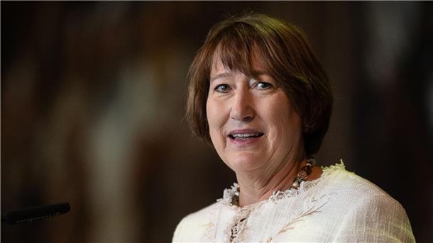 Hildegard Müller, Präsidentin des Verbandes der Automobilindustrie (VDA), warnt vor einem „Klimaschutz-Boomerang“.
