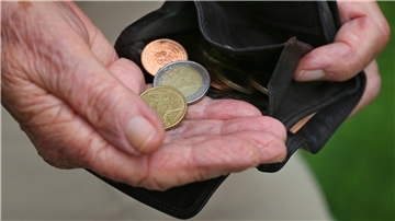 Hilfe für Mitbürger hat in den zurückliegenden Wochen auch vielen bedürftigen Rentnern geholfen.