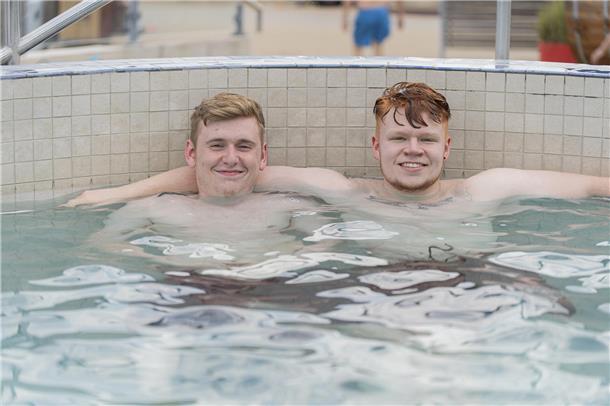 Hitze, Wasser, Sommergefühl – Menschen im Landkreis Cuxhaven zwischen Erschöpfun...