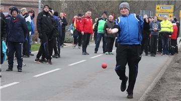 Boßeln in Bekhausen, wo der KBV Kreuzmoor/Bekhausen seine Heimspiele austrägt.