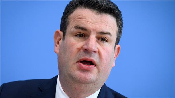 Sozialminister Heil: Keine Kürzungen bei sozialer Sicherheit Hubertus Heil sei aber der festen Überzeugung, dass man in Krisenzeiten den Menschen nicht die soziale Sicherheit nehmen könne.