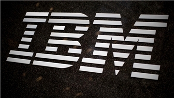 IBM-Chef Arvind Krischna schätzt, dass etwa in der Personalverwaltung in fünf Jahren rund ein Drittel der Stellen durch KI und Automatisierung ersetzt werden können.