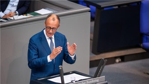 Der Bundeshaushalt für 2024 liegt vorerst auf Eis „Ich sehe im Augenblick nicht, dass wir an die Schuldenbremse heran müssen“, sagt der CDU-Parteivorsitzende Friedrich Merz.