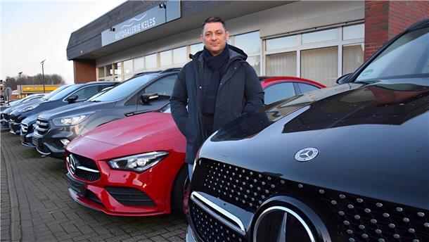„Ich verkaufe nur Wagen, die scheckheftgepflegt sind. Wenn es von der Kundin oder vom Kunden gewünscht wird, wird der Wagen vor dem Kauf von der Dekra überprüft“, sagt Autohändler Cengiz Keles.