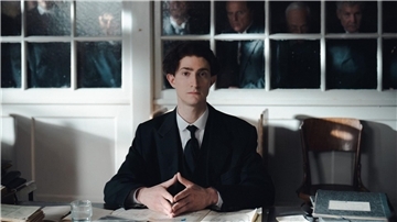 Franz Kafka im Kino und honigsüßer Soul in Cuxhaven Idan Weiss in einer Szene des Films „Franz K.“ über Kafkas Leben.