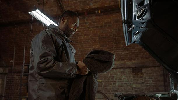 Idris Elba als John Luther in „Luther: The Fallen Sun“, der ab dem 10. März bei Netflix abrufbar ist.