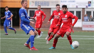 Der SV Brake in der Fußball-Bezirksliga gegen den VfL Stenum