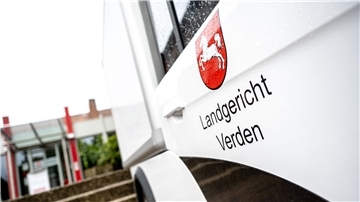 Im Brandserien-Prozess im Landkreis Rotenburg ging es auch darum, ob der dritte Angeklagte bei dem Brand in Mulmshorn dabei war.