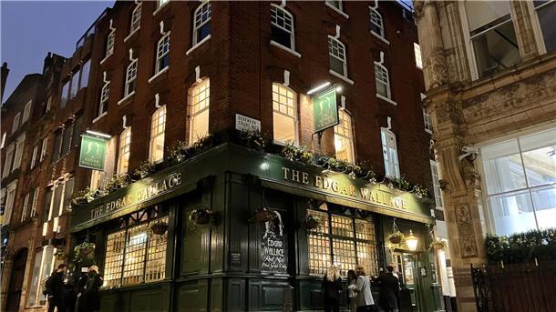 Edgar Wallace: In Deutschland Kult, in England vergessen Im Edgar Wallace Pub bleiben die Touristenströme seit der Pandemie aus.