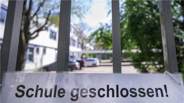 Im Frühjahr 2020 wurden erstmals Schulenschließungen zur Eindämmung der Corona-Pandemie angeordnet.