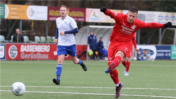 Jan Speer vom SV Brake Fußball-Bezirksliga