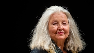 Im Interview mit dem „Stern“-Magazin spricht Schauspielerin Hanna Schygulla über das Älterwerden. Ihr Tipp: Humor.
