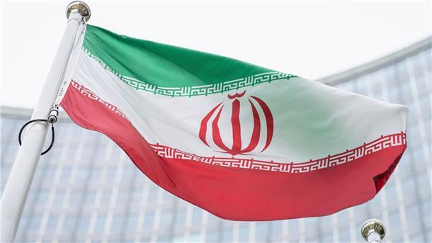 Iran: Massive Kritik an geplanten „Grabgebühren“ Im Iran will man Krisenlagen mit Gebühren in den Griff kriegen.
