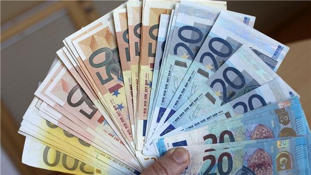 Betrug mit Falschgeld im großen Stil - Doppeltes Pech Im Jahr 2015 wurde das meiste Falschgeld aus dem Verkehr gezogen.