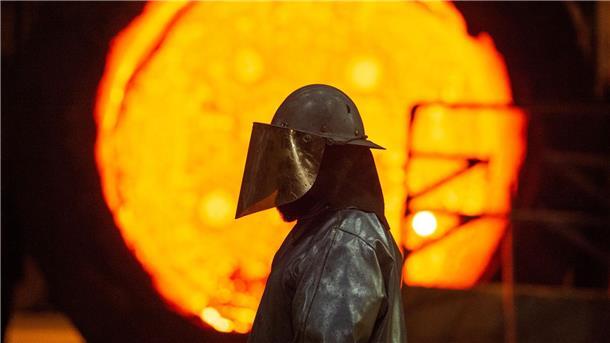 Im Juni sind die Bestellungen bei der deutschen Industrie im Monatsvergleich um 7,0 Prozent gestiegen.