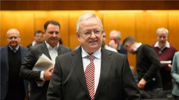 Winterkorn vor Gericht: Er sieht keine Schuld bei sich Im milliardenschweren Musterprozess von Investoren zur Volkswagen-Dieselaffäre tritt Martin Winterkorn als Zeuge auf.