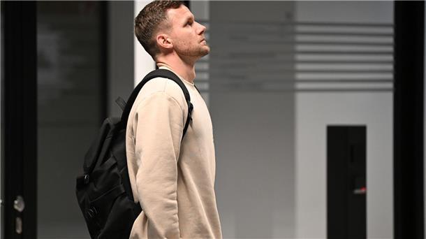 DFB-Bundesgericht entscheidet über Feuerzeug-Eklat Im Mittelpunkt der DFB-Gerichte: Bochums Torwart Patrick Drewes.