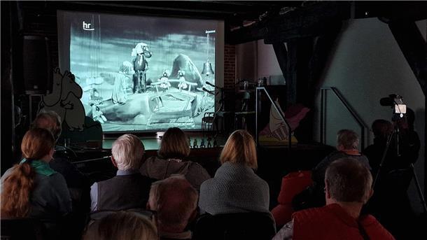 Schwarz-weiße Mumins entzücken im Braker Museums Im Schiffahrtsmuseum Unterweser wurde der Film „Die Muminfamilie - Das große Fest“ von 1959 gezeigt.