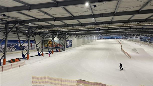 Im Sommer bewegt sich der Andrang auf der Piste in der Skihalle Bispingen in überschaubaren Grenzen. Im Winter hingegen kommen laut Geschäftsführung bis zu 1.800 Besucher pro Tag.