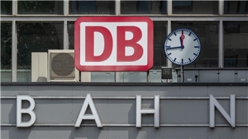 Im Tarifstreit bei der Bahn haben die Schlichter einen Kompromiss vorgeschlagen.