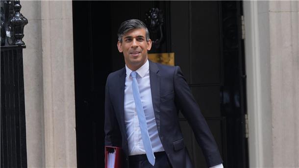 Premier Sunak setzt britische Parlamentswahl an Im Vereinigten Königreich kann Premierminister Rishi Sunak innerhalb einer großzügigen Zeitspanne weitestgehend frei über den Wahltermin entscheiden.